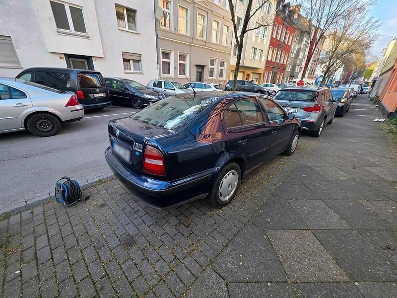 Gebraucht Skoda Octavia 101 PS (74 kW) 2000 Andere farben Limousine