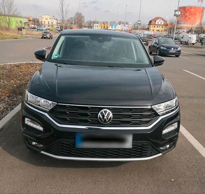 Używany VW T-Roc Active 150 KM (110 kW) 2021 Czarny SUV