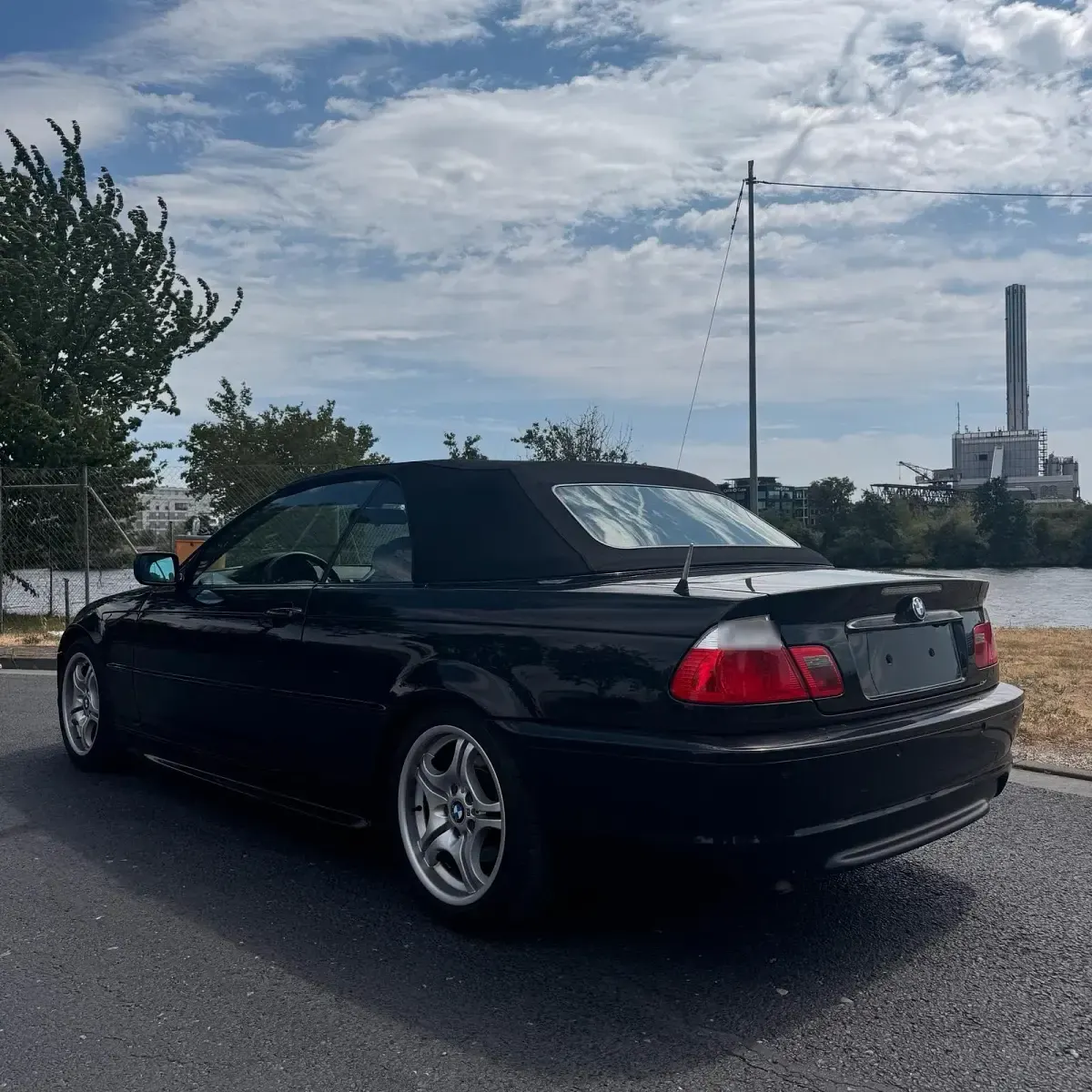 Gebraucht BMW 320 Cabriolet M Sport 150 PS (110 kW) 2005 Schwarz Cabrio