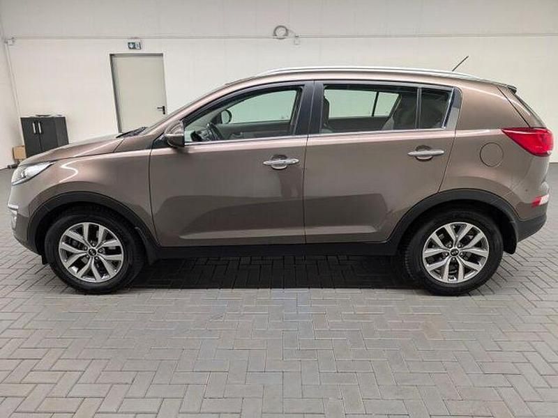 Gebraucht Kia Sportage 135 PS (99 kW) 2016 Sandbeige met. SUV