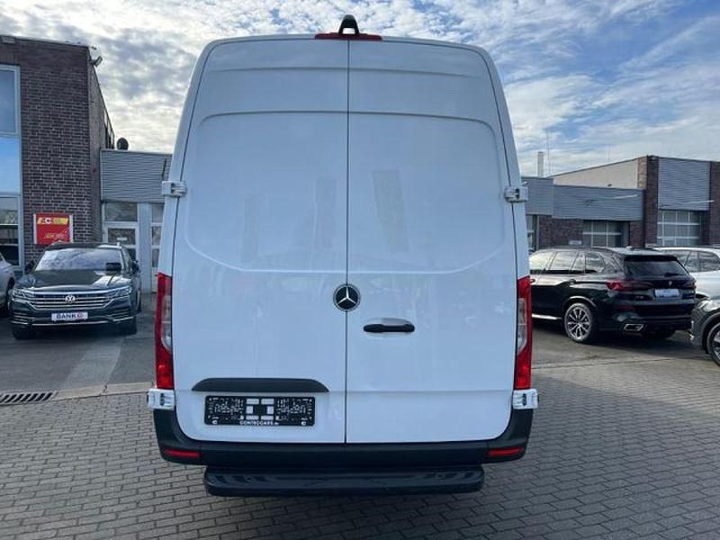 Gebraucht Mercedes Sprinter 114 PS (83 kW) 2021 Arktikweiss Van
