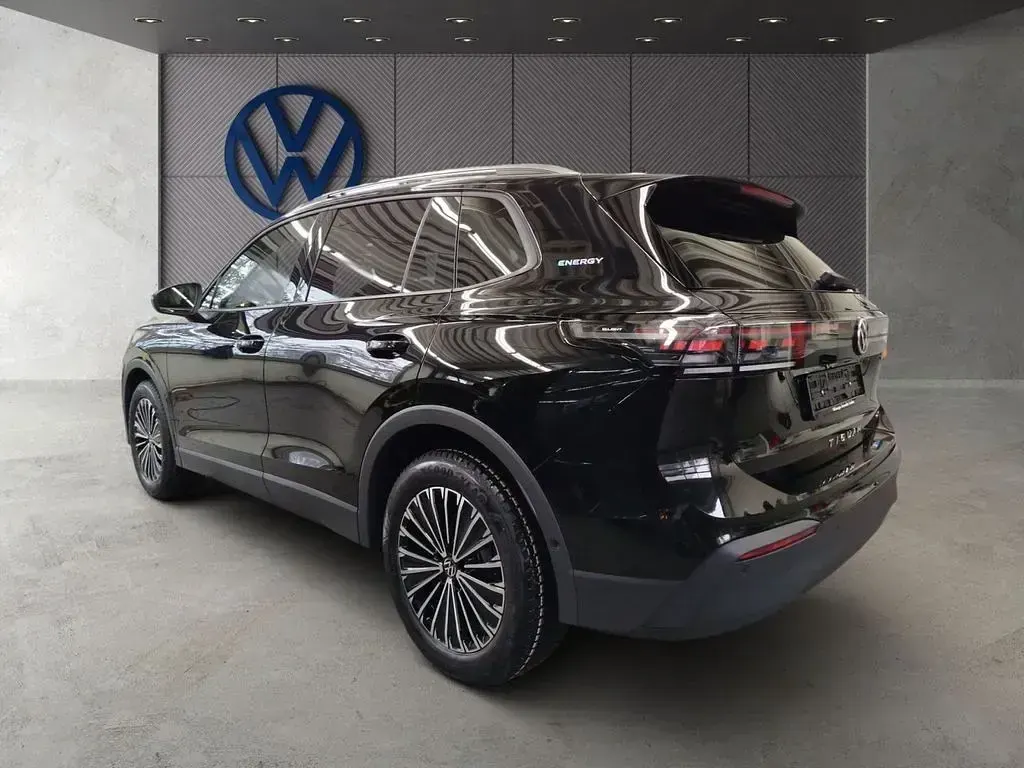 Neu VW Tiguan 150 PS (110 kW) 2026 Schwarz SUV
