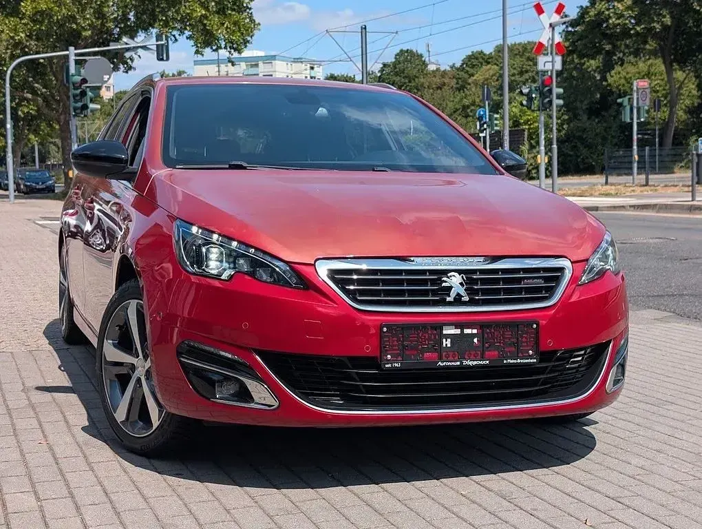 Gebraucht Peugeot 308 SW GT-line 131 PS (96 kW) 2017 Rot Kombi