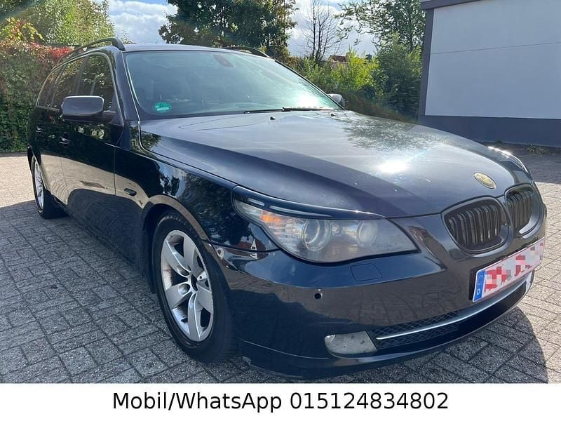 Gebraucht BMW 525 197 PS (144 kW) 2007 Schwarz Kombi