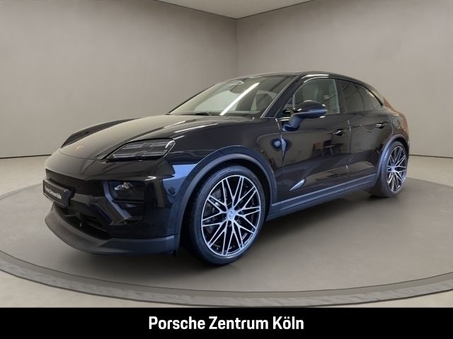 Tiefschwarzmetallic Gebraucht 2024 Porsche Macan SUV | 99.800 € (Guter Preis) - Bild 1/4