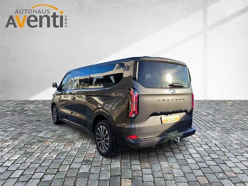 Neu Ford Tourneo Active 170 PS (125 kW) 2026 Van / Kleinbus
