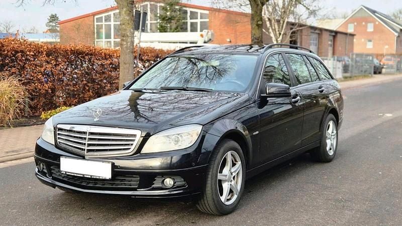 Gebraucht Mercedes C220 170 PS (125 kW) 2010 Schwarz Kombi