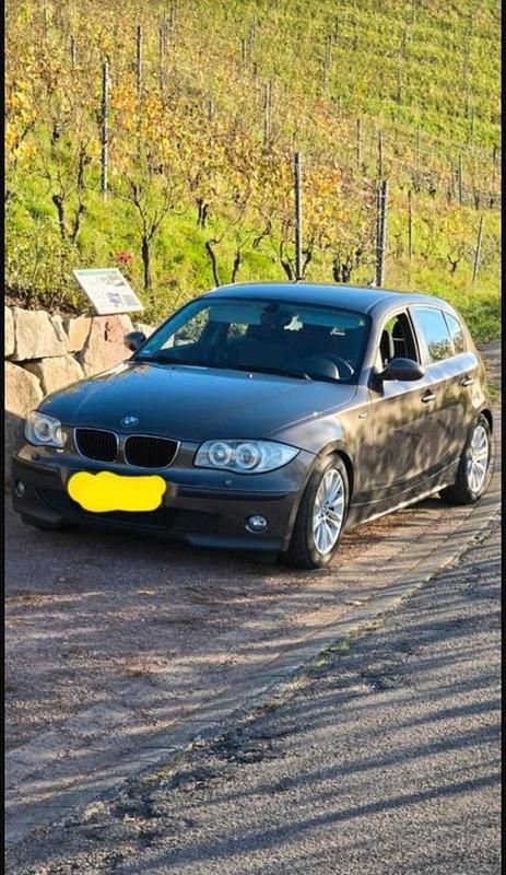 Braun Gebraucht 2005 BMW 116 Kleinwagen | 2.199 € (Fairer Preis) - Bild 1/4