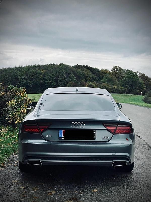 Gebraucht Audi A7 S-Line 272 PS (200 kW) 2015 Grau Kleinwagen