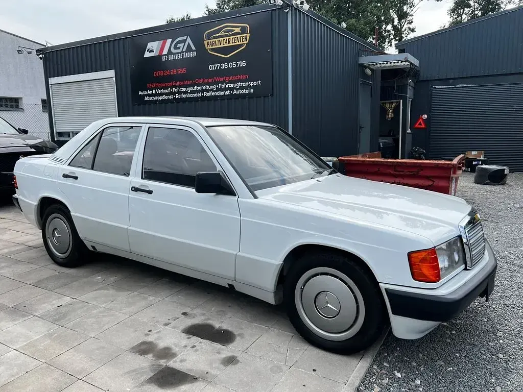 Gebraucht Mercedes 190 109 PS (80 kW) 1991 Limousine
