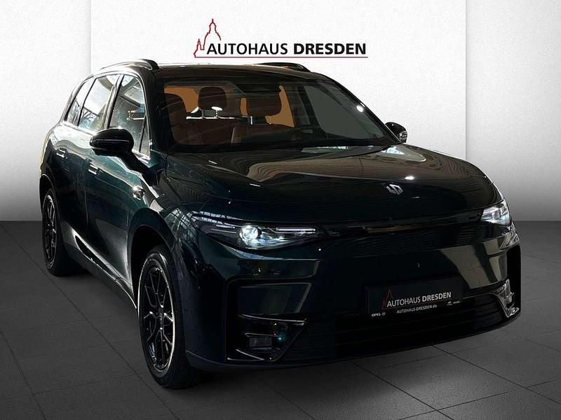 Neu Leapmotor C10 160 kW (218 PS) 2025 Glazed green SUV