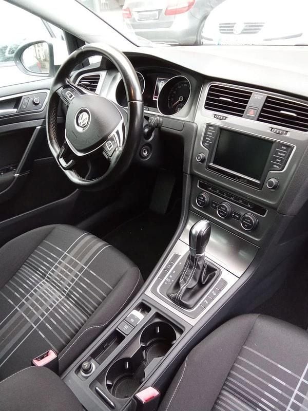 Gebraucht VW Golf VII LOUNGE 110 PS (80 kW) 2015 Weiß Kombi