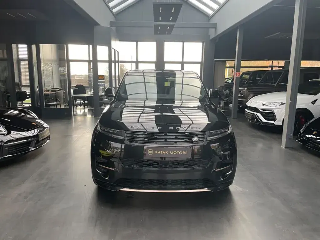 Gebraucht Land Rover Range Rover Sport SE Dynamic 300 PS (220 kW) 2022 Santorini black SUV