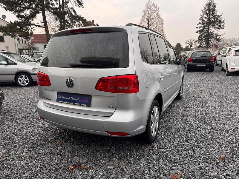 Gebraucht VW Touran 105 PS (77 kW) 2011 Silber Van / Kleinbus