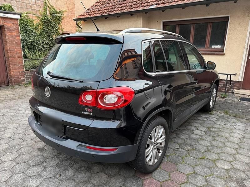 Gebraucht VW Tiguan 150 PS (110 kW) 2010 Schwarz SUV