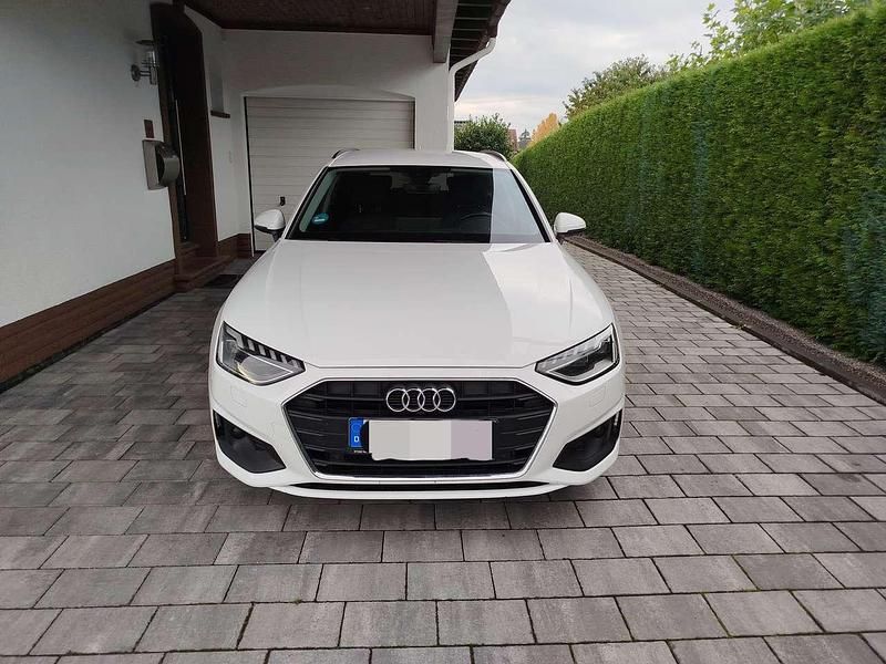 Weiß Gebraucht 2020 Audi A4 Kombi | 19.500 € (Fairer Preis) - Bild 1/4
