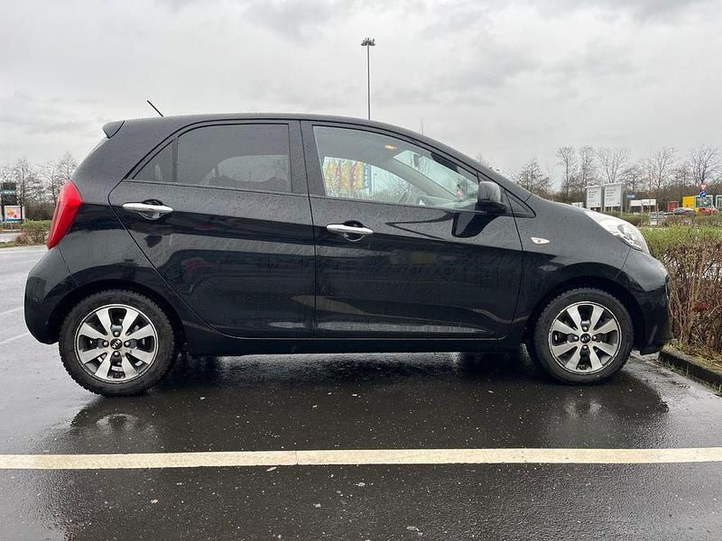 Gebraucht Kia Picanto Edition 7 67 PS (49 kW) 2015 Schwarz Kleinwagen