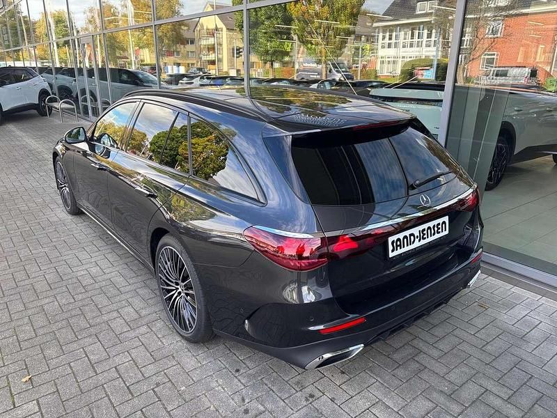Gebraucht Mercedes E220 AMG line 197 PS (144 kW) 2024 Grafitgrau metallic Kombi