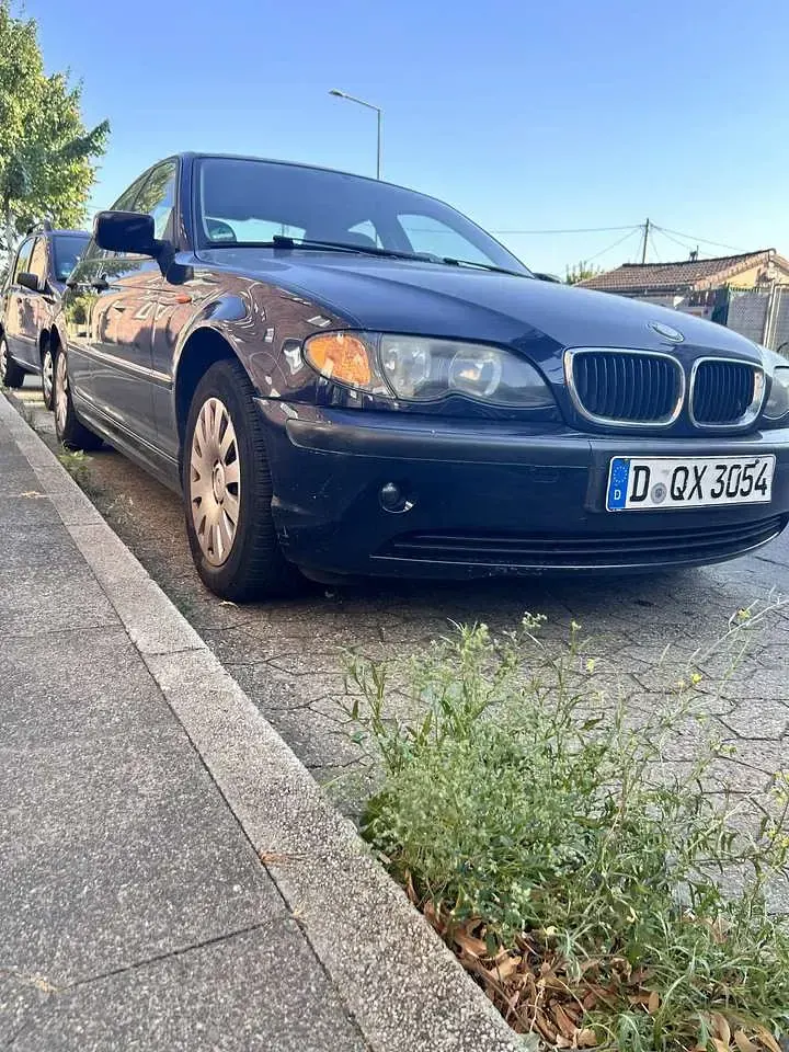 Gebraucht BMW 318 143 PS (105 kW) 2003 Blau Kombi