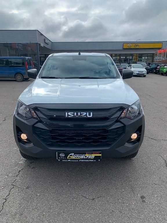 Uusi Isuzu D-Max 163 HP (119 kW) 2026 Valkoinen Nouto