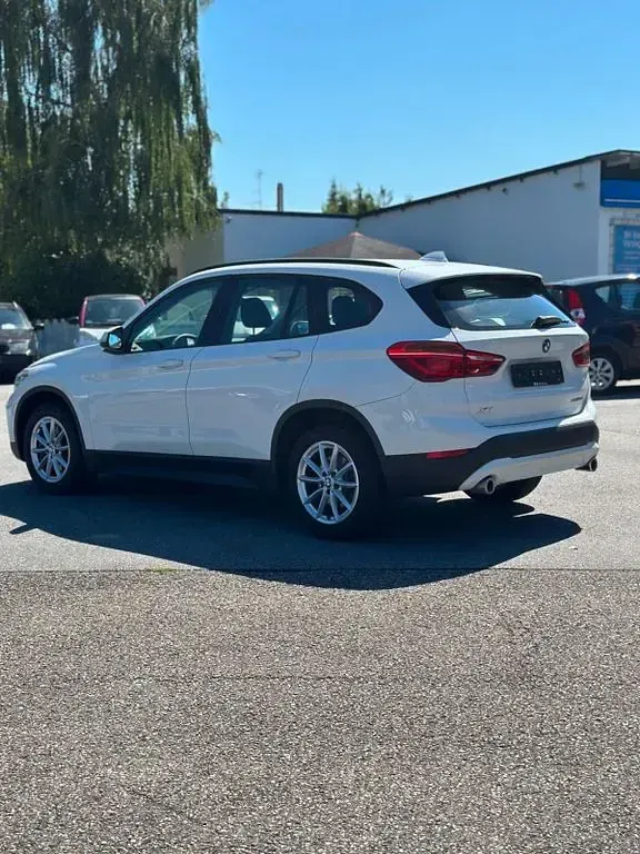 Gebraucht BMW X1 Advantage 192 PS (141 kW) 2020 Weiß SUV