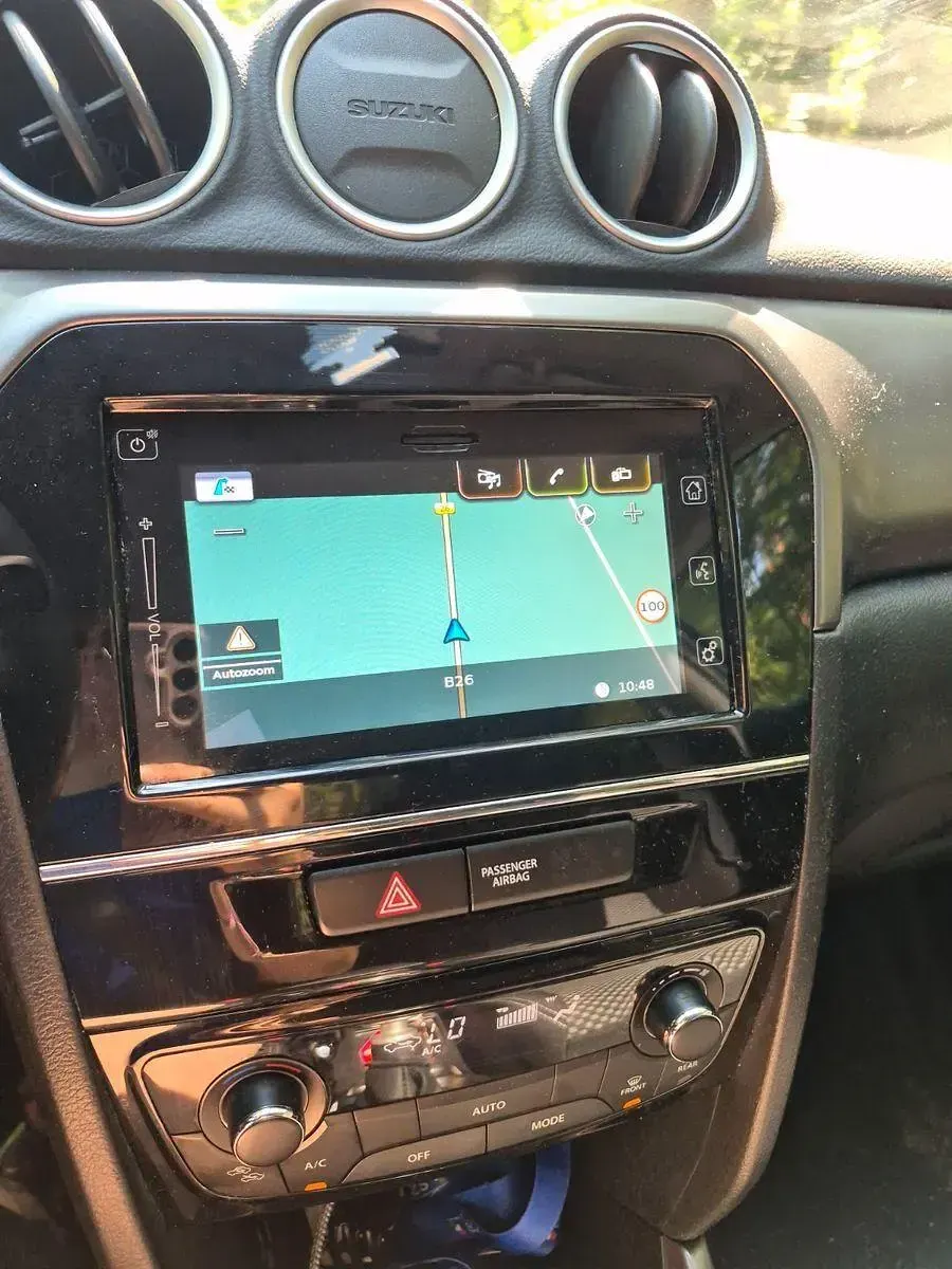 Gebraucht Suzuki Vitara Comfort 129 PS (94 kW) 2020 Grau SUV