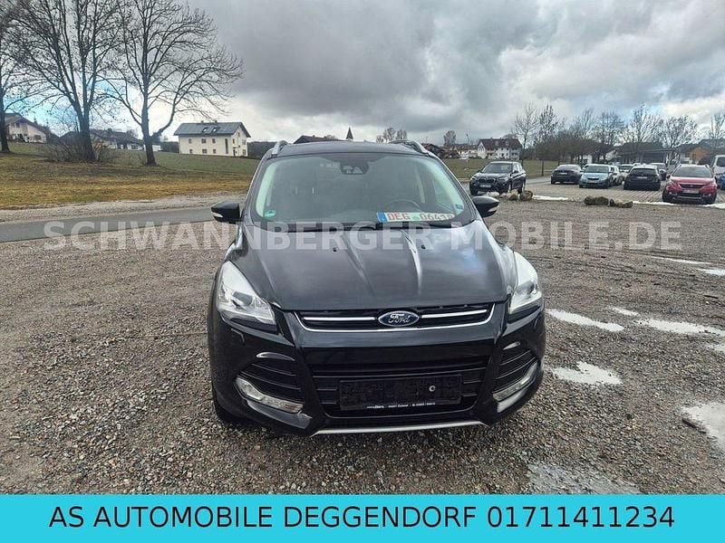 Gebraucht Ford Kuga Titanium 179 PS (131 kW) 2015 Schwarz SUV