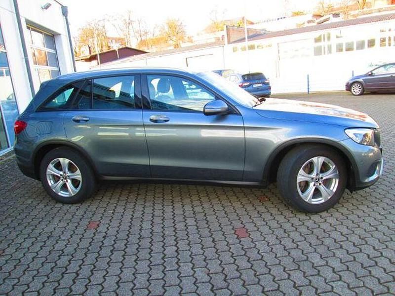 Gebraucht Mercedes GLC220 170 PS (125 kW) 2018 Grau SUV