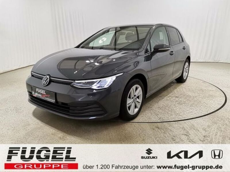 Grau Gebraucht 2023 VW Golf VIII Life Limousine | 22.869 € (Guter Preis) - Bild 1/4