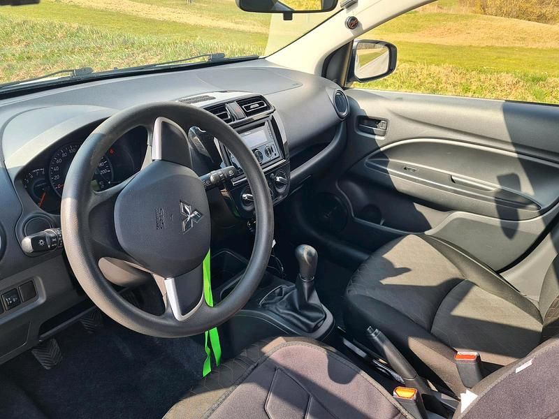 Gebraucht Mitsubishi Space Star 71 PS (52 kW) 2020 Weiß Kleinwagen