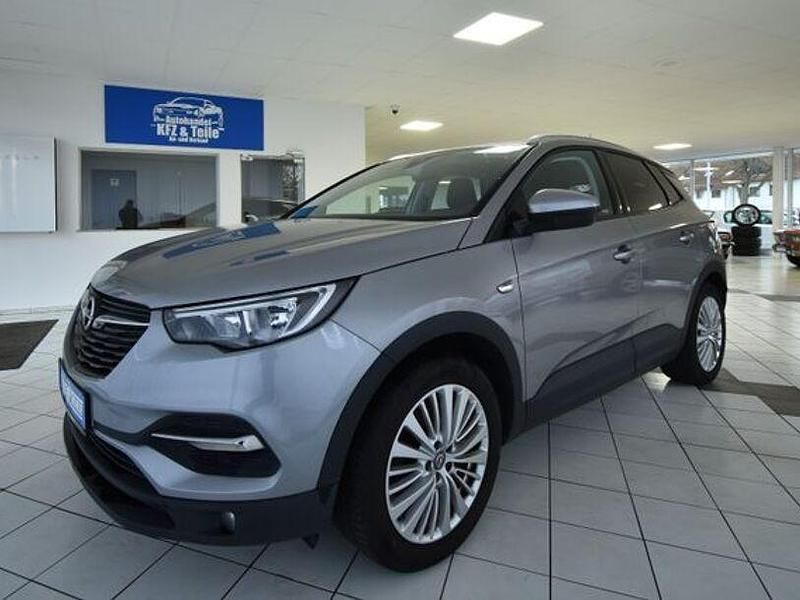 Grau Gebraucht 2018 Opel Grandland X SUV | 9.980 € (Etwas zu teuer) - Bild 1/4
