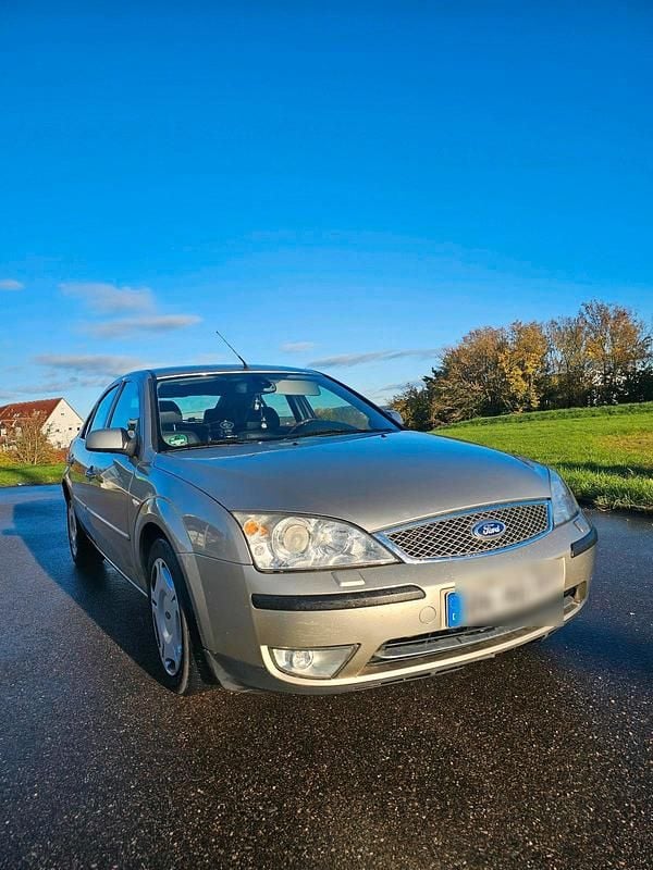 Gold Gebraucht 2003 Ford Mondeo Ghia Limousine | 3.600 € (Teuer) - Bild 1/4