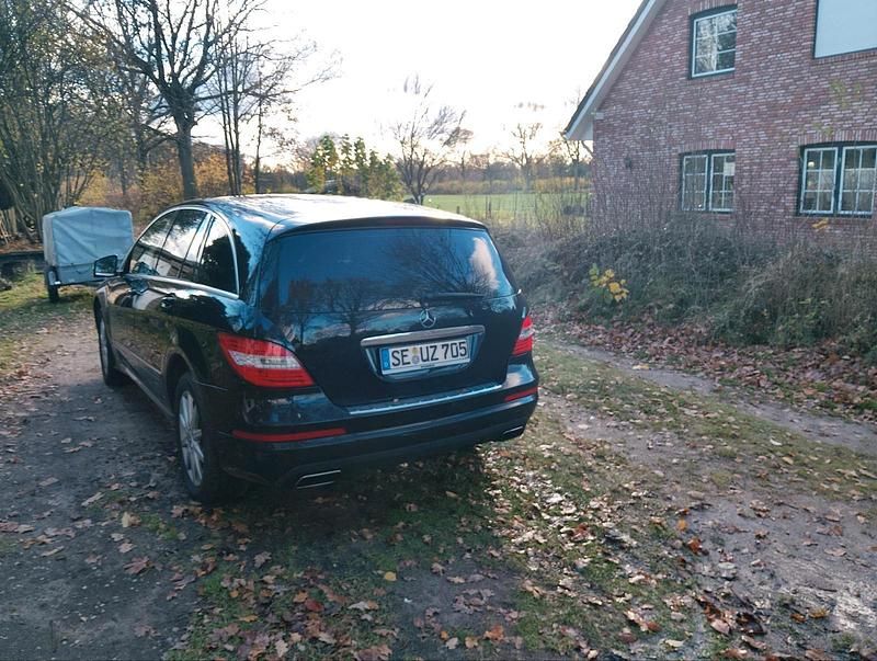 Gebraucht Mercedes R300 190 PS (139 kW) 2010 Schwarz Van / Kleinbus