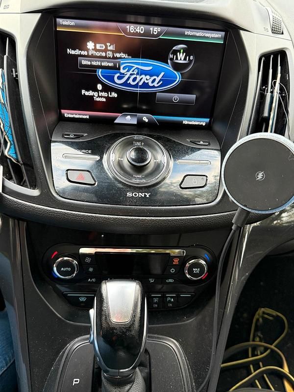 Gebraucht Ford Kuga Titanium 180 PS (132 kW) 2016 Weiß SUV