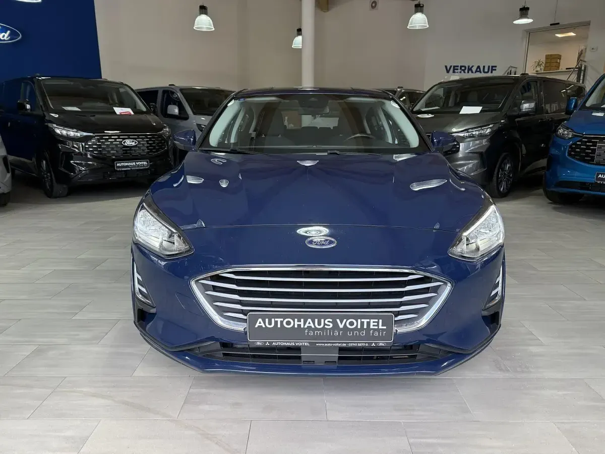 Gebraucht Ford Focus Trend 101 PS (74 kW) 2020 Blau Limousine