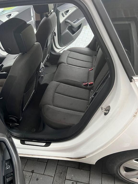 Gebraucht Audi A6 Sport 177 PS (130 kW) 2013 Weiß Kombi
