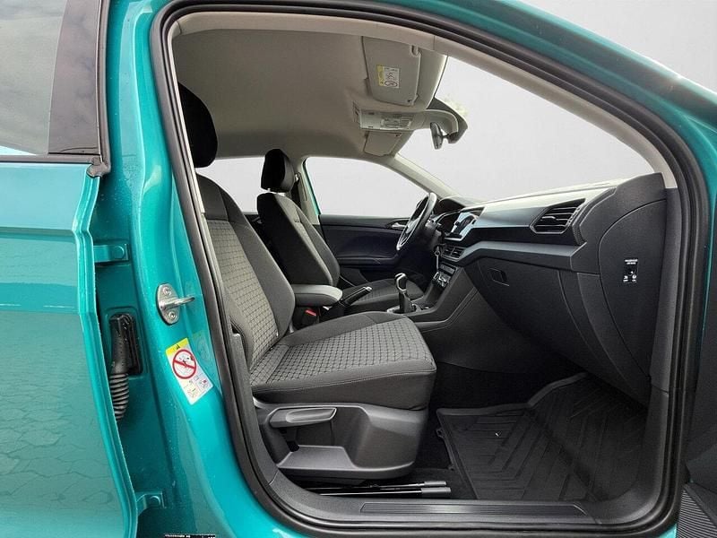 Gebraucht VW T-Cross Life 95 PS (69 kW) 2023 Makenatürkis metallic (metallic) SUV