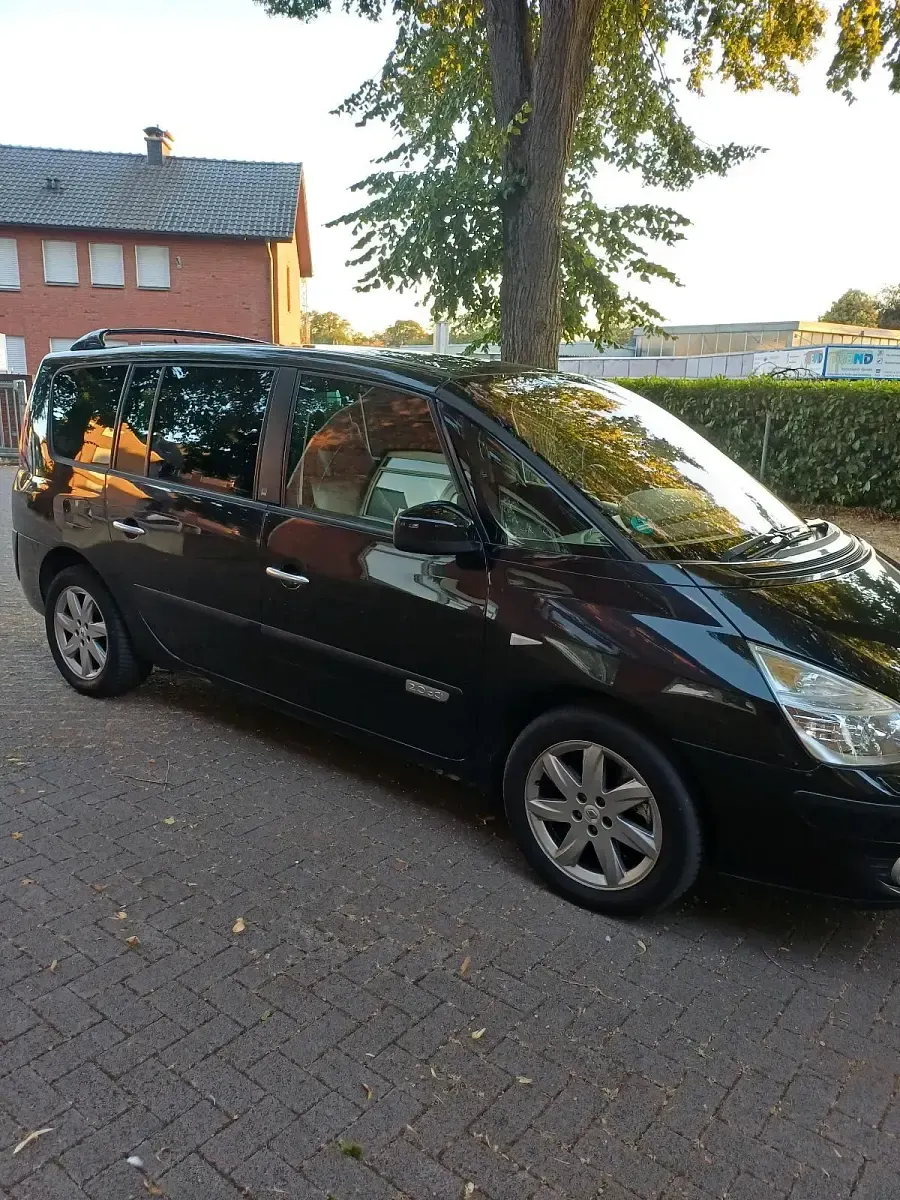 Gebraucht Renault Espace 163 PS (119 kW) 2011 Schwarz Van / Kleinbus