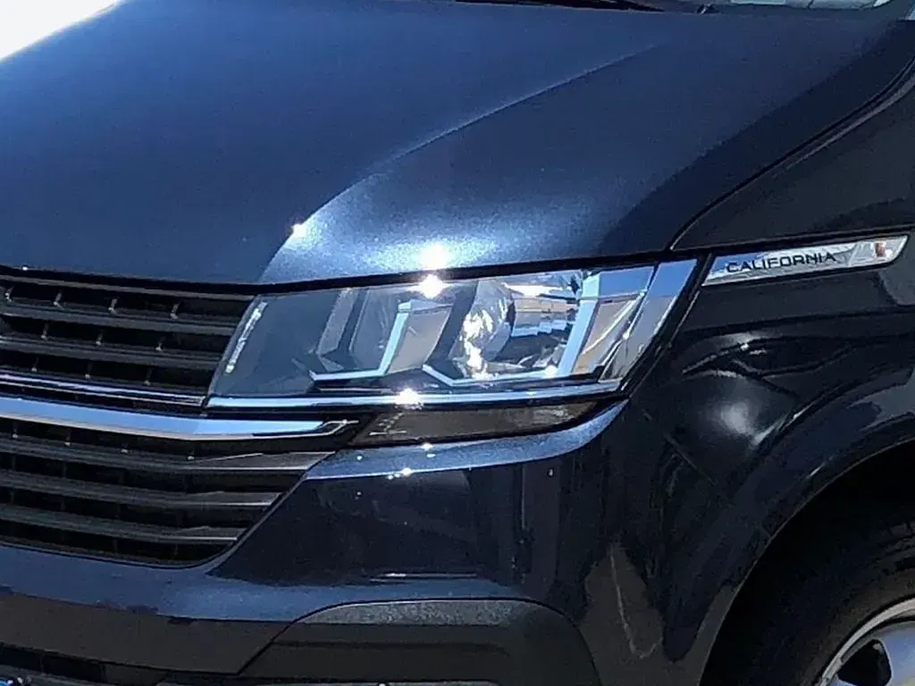 Gebraucht VW California Beach 150 PS (110 kW) 2024 Blau Van