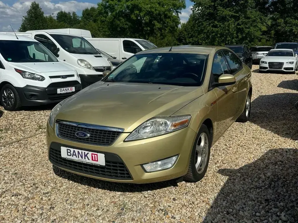Gebraucht Ford Mondeo Trend 125 PS (91 kW) 2008 Gold Limousine