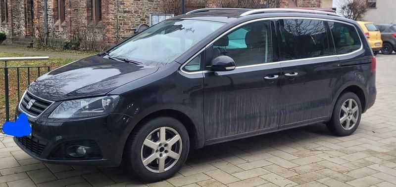 Schwarz Gebraucht 2019 Seat Alhambra Ecomotive Van / Kleinbus | 16.999 € (Fairer Preis) - Bild 1/4