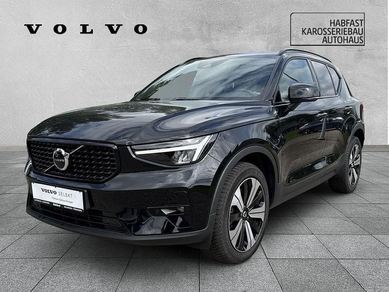 Black solid (stone) / solid Gebraucht 2022 Volvo XC40 Ultimate SUV | 36.900 € (Fairer Preis) - Bild 1/4