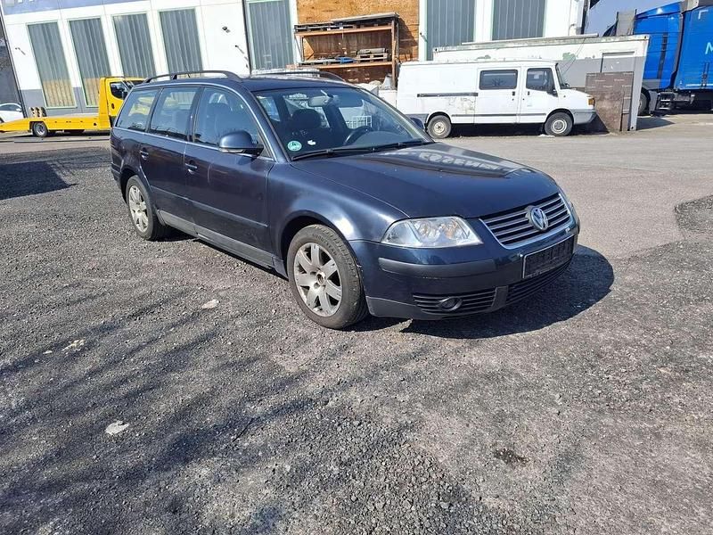 Gebraucht VW Passat Trendline 131 PS (96 kW) 2005 Blau Kombi