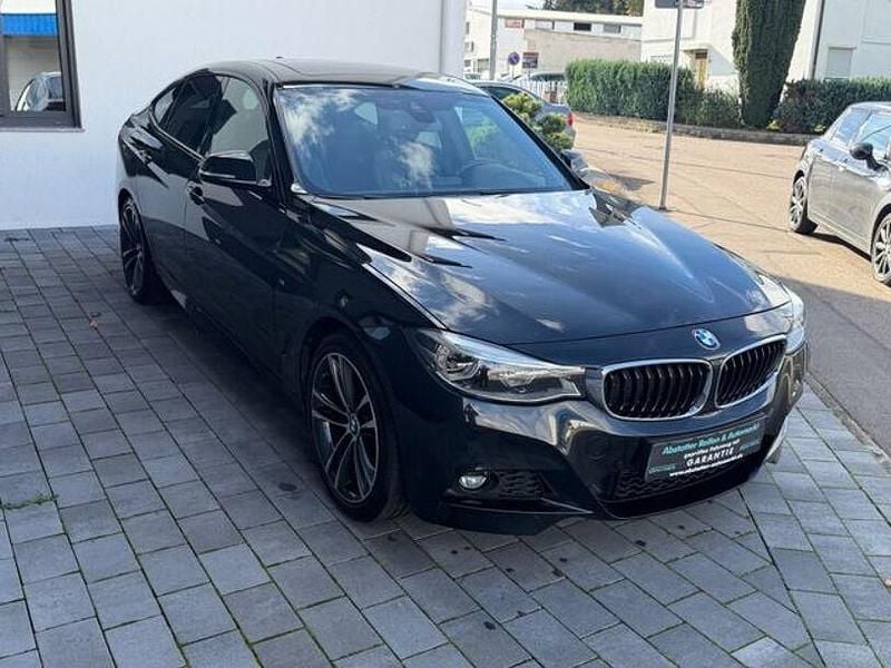 Gebraucht BMW 330 M Sport 258 PS (189 kW) 2017 Schwarz Limousine