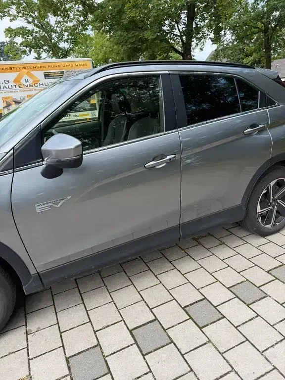 Gebraucht Mitsubishi Eclipse Cross Plus 188 PS (138 kW) 2022 Grau SUV