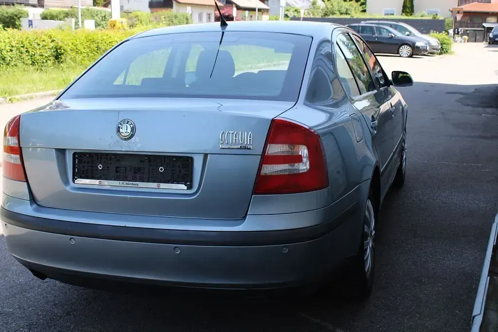 Gebraucht Skoda Octavia Elegance 102 PS (75 kW) 2005 Grau Limousine