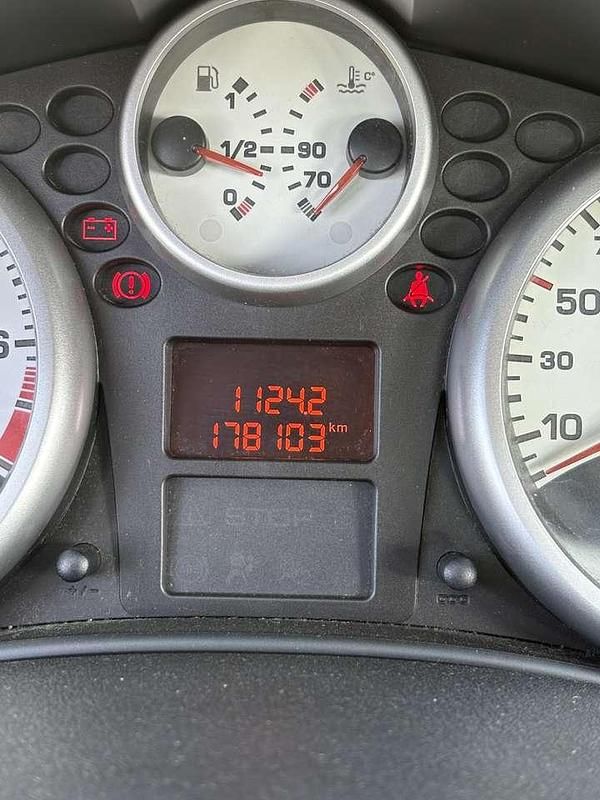 Gebraucht Peugeot 207 Tendance 88 PS (64 kW) 2006 Schwarz Kleinwagen