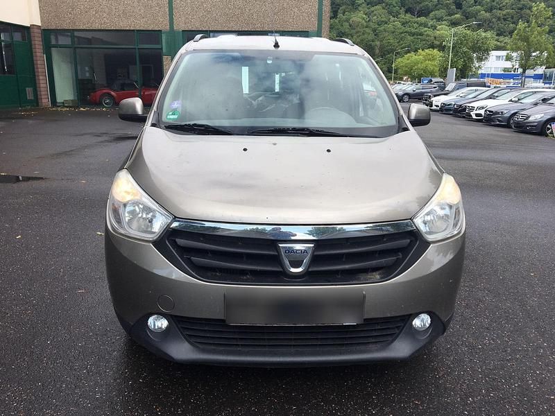 Braun Gebraucht 2013 Dacia Lodgy Van / Kleinbus | 3.800 € (Fairer Preis) - Bild 1/4