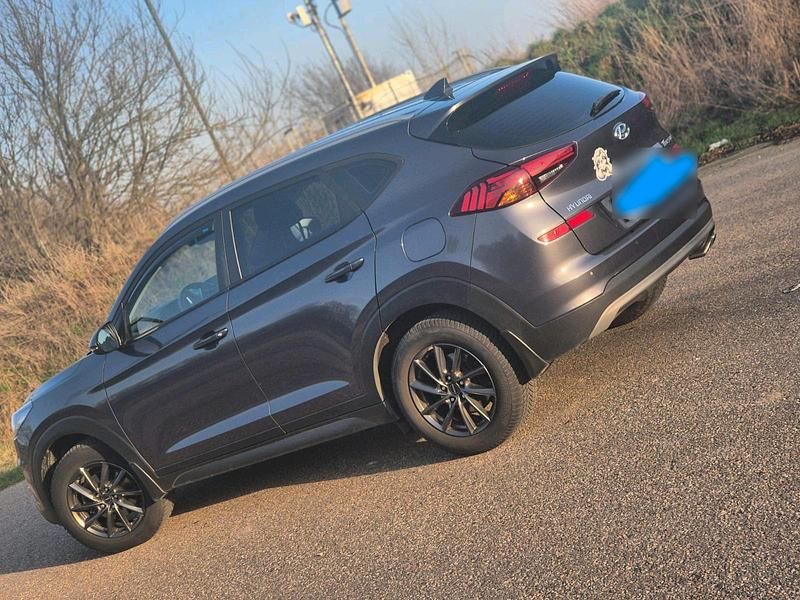 Gebraucht Hyundai Tucson 176 PS (129 kW) 2019 Grau SUV