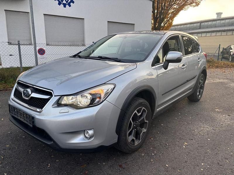 Silber Gebraucht 2015 Subaru XV Exclusive+ SUV | 7.240 € (Superpreis) - Bild 1/4